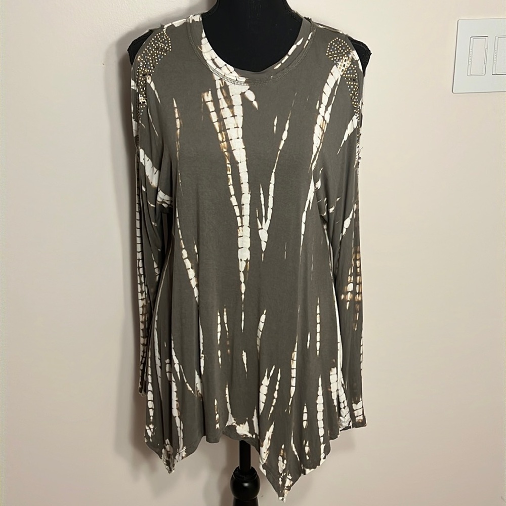 Knox Rose Cold Shoulder Blouse